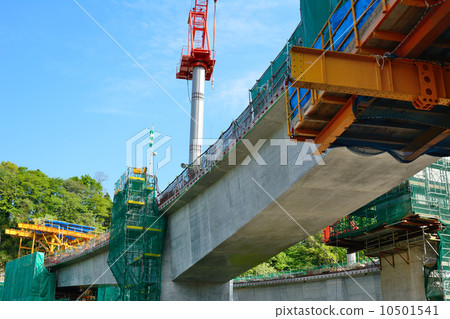 Sapporo Central Hall Sagamihara interchange under construction 2014.04 10501541