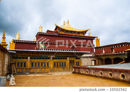 Yunnan scene- Songzanlin Lamasery 10502562