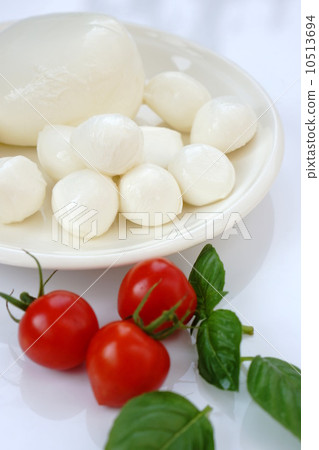 Mozzarella cheese Mozzarella cheese 10513694