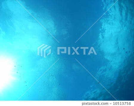 水下的天空 10513758