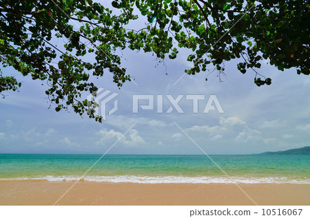 Nice beach with sea background Nice beach with sea background 10516067