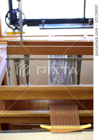 Weaving machine 10519693