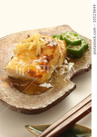 豆腐用日本豆腐有白色背景 10523644