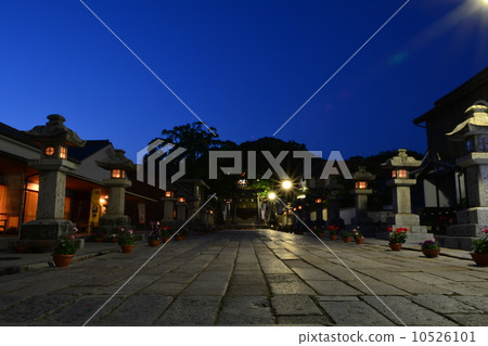 Hofuten Tenmangu寺廟石頭跨步走廊2014年 Hofuten Tenmangu寺廟石頭跨步走廊2014年 10526101