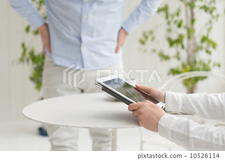 Tablet and male 10526114