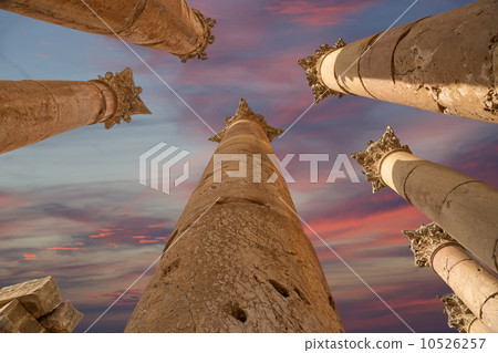 Roman ruins in the Jordanian city of Jerash (Gerasa of Antiquity), Jordan Roman ruins in the Jordanian city of Jerash (Gerasa of Antiquity), Jordan 10526257