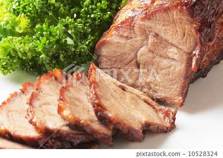 Raising a barbecue Raising a barbecue 10528324