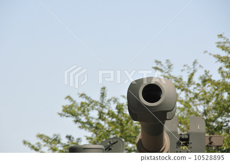 75 self-propelled 155 mm howitzer 75 self-propelled 155 mm howitzer 10528895