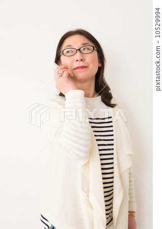 中年女性 10529994