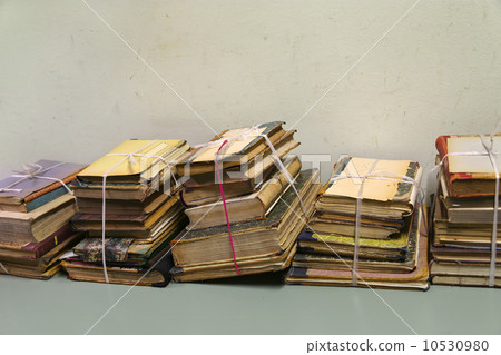 Old books Old books 10530980