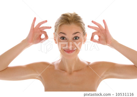 Beautiful woman cleans ears wadded sticks Beautiful woman cleans ears wadded sticks 10531116
