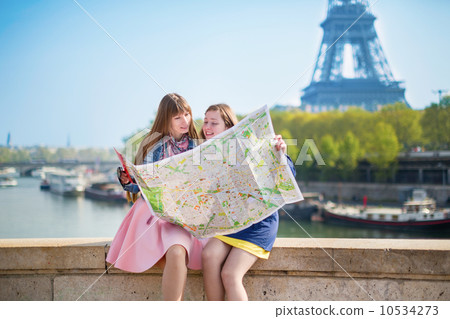 Two girls looking for direction in Paris Two girls looking for direction in Paris 10534273