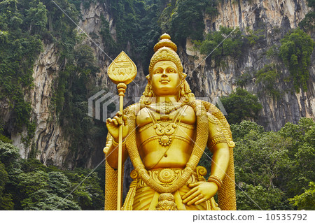 Batu caves Batu caves 10535792