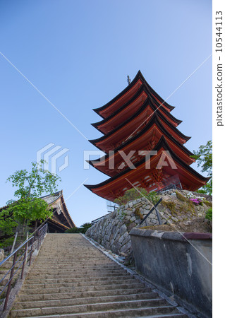 Miyajima 5-storied tower and Toyokuni Shrine 10544113