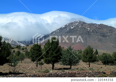 Atlas Mountains 10544358