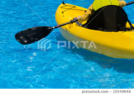 paddling paddling 10549648