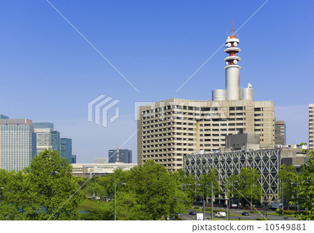 Kasumigaseki government office town and Marunouchi skyscraper group 10549881