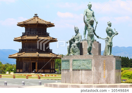 Tomoshiro Temple Creative Monument and Tomohiro Castle 10549884