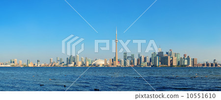 Toronto skyline in the day Toronto skyline in the day 10551610