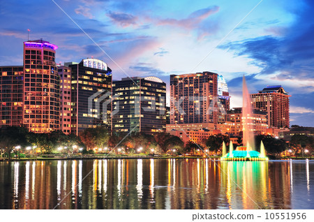 Orlando downtown dusk 10551956