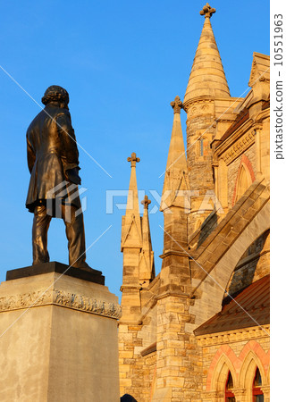 Statue 10551963