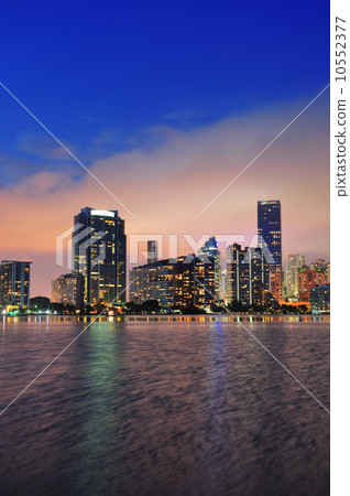 Miami night scene 10552377
