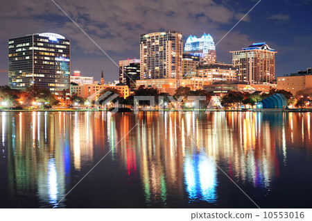 Orlando downtown dusk 10553016