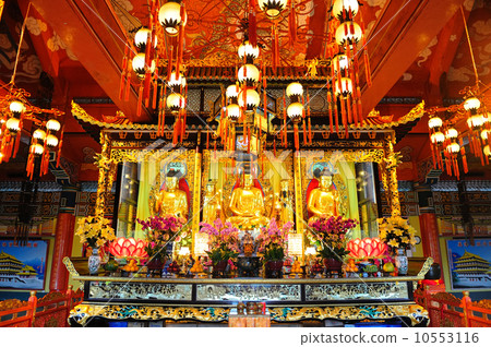 Chinese temple 10553116