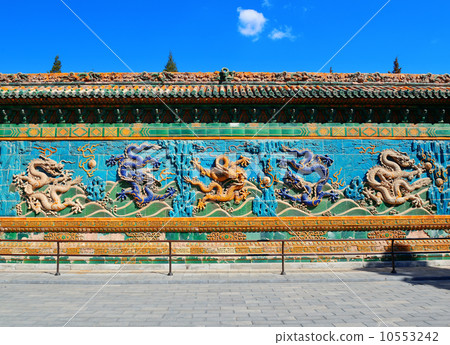 Nine-Dragon Wall 10553242