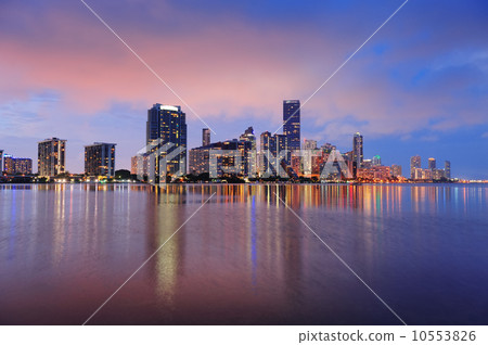 Miami night scene 10553826
