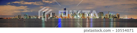 Miami night scene Miami night scene 10554071