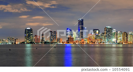 Miami night scene Miami night scene 10554091