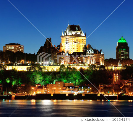Quebec City at night Quebec City at night 10554174