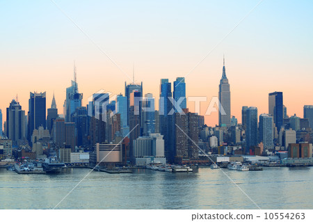 New York City sunset 10554263