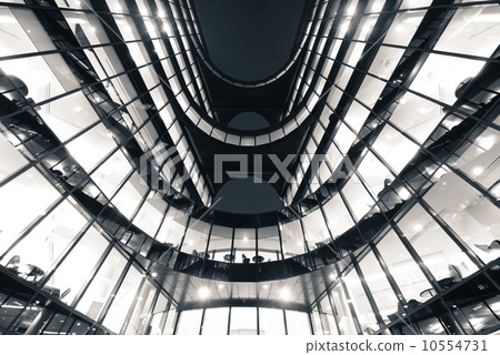 PWC London 10554731