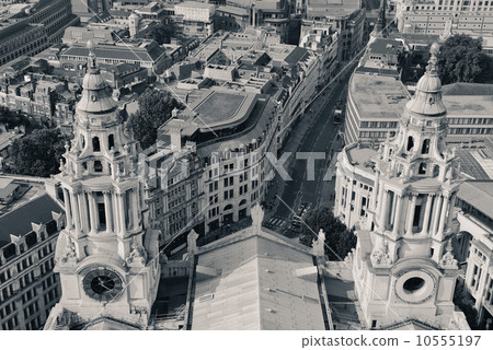 London rooftop view London rooftop view 10555197