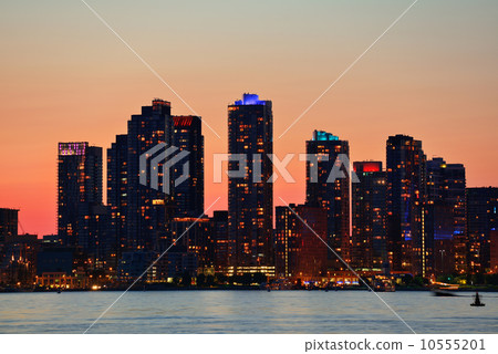 Toronto sunset Toronto sunset 10555201