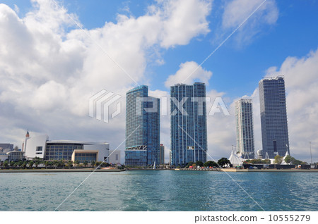 Urban city architecture Urban city architecture 10555279