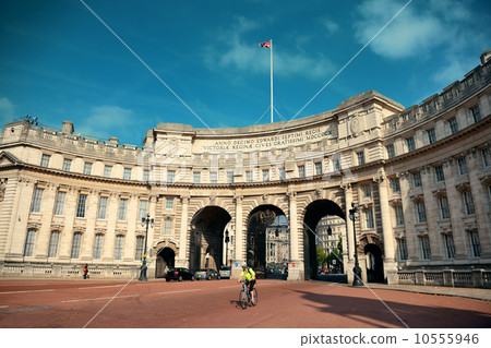 Admiralty Arch London 10555946
