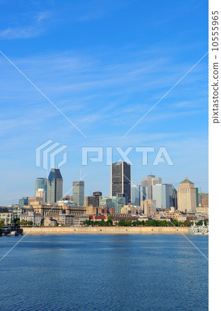Montreal city skyline over river 10555965