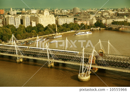 London Aerial View 10555966