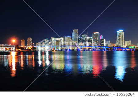 Miami night scene Miami night scene 10556264