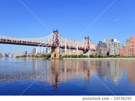 Queensborough Bridge 10556293