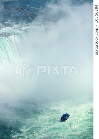 Waterfalls and boat 10556294