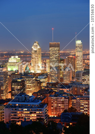 Montreal at dusk 10556630