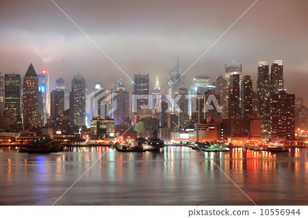 New York City Manhattan 10556944