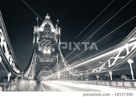 Tower Bridge at night 10557390