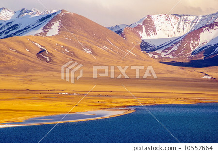 Tibet scene-Lake Namtso(Namucuo) 10557664