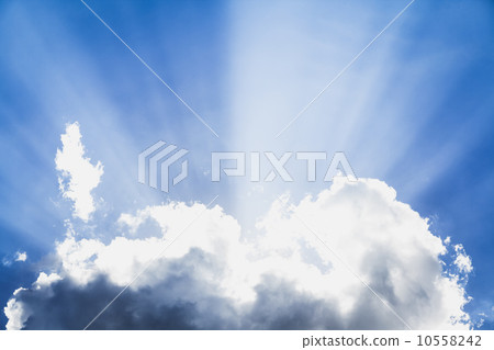 sun burst, surreal sun rays with cloud 10558242
