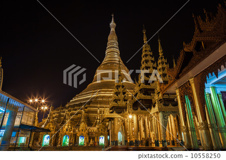 Shwedagon pagoda in Yangon, Burma (Myanmar) at night Shwedagon pagoda in Yangon, Burma (Myanmar) at night 10558250